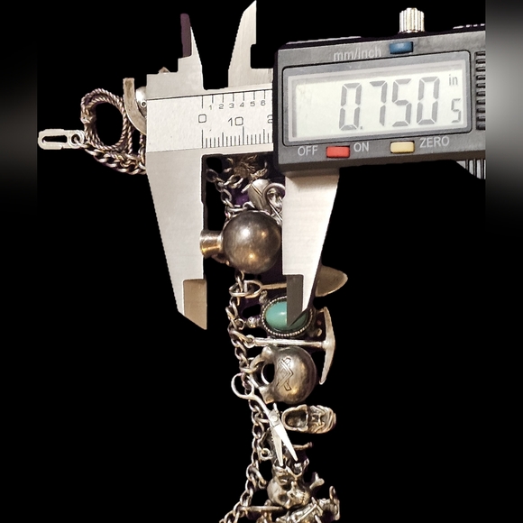 Sterling Silver Vintage Western Themed Charm Bracelet with sister hook clasp - Picture 4 of 7